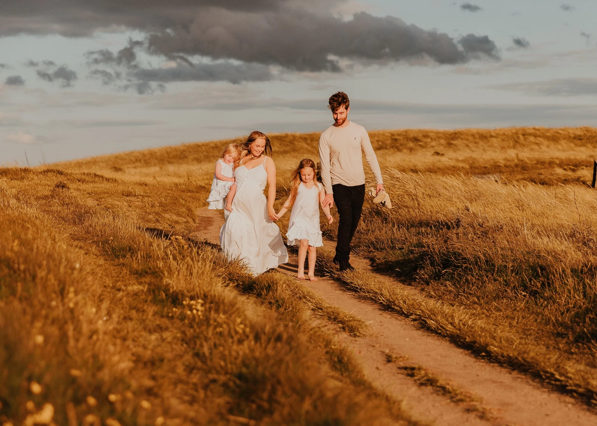 You guys sold out my Sunset Mini Sessions so quickly! 

I&rsquo;ve had a couple of messages from people who missed out so I am thinking of adding the Friday evening as well if there is still interest in them.  Probably only a few time slots.

Let me 