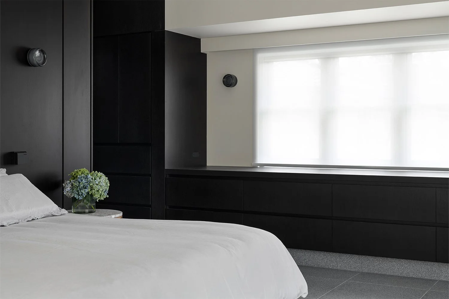 Master bed 1.jpg