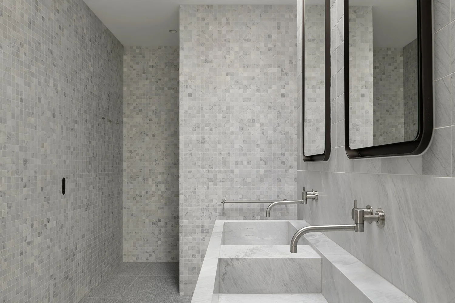 ensuite 2.jpg