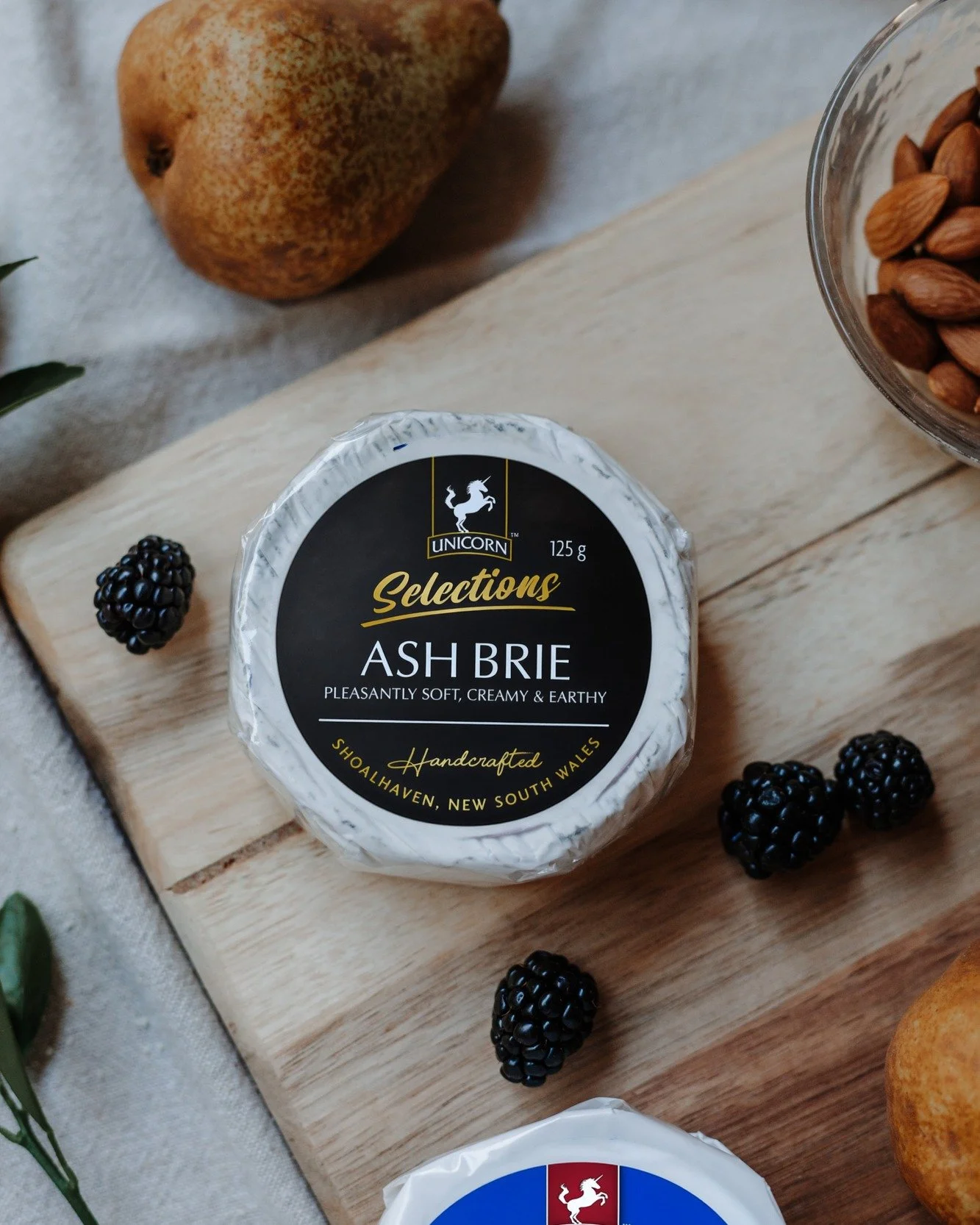 Soft, creamy, with those gentle earthy notes we keep coming back for 🖤