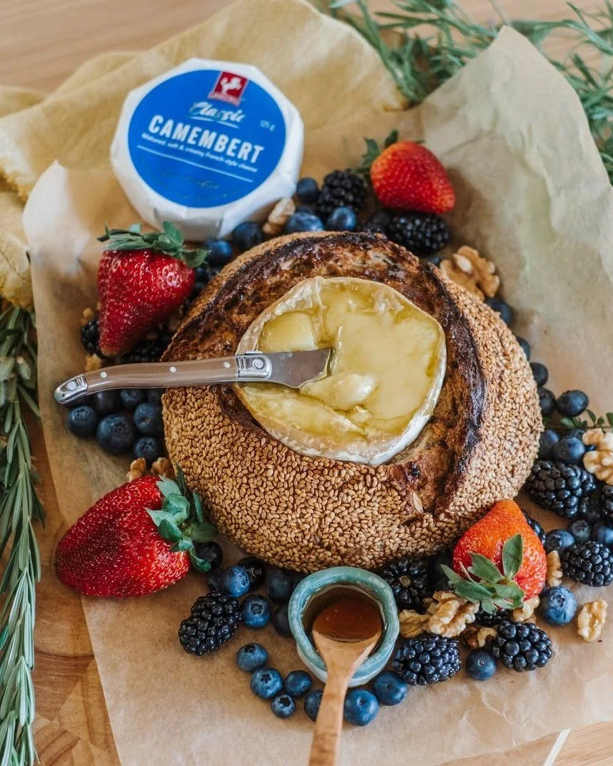 Dip, scoop, enjoy. 😋 Baked camembert in a sourdough cob. Trust us on this one.
