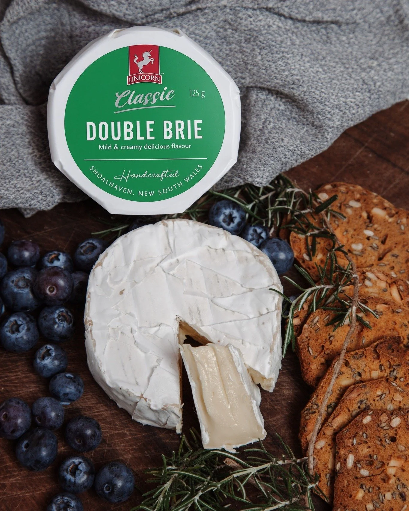 Some things never go out of style 🧀✨

A wheel of Double Brie, your favourite crackers, a handful of fresh berries, and a little time to slow down. Soft, creamy, and made for sharing, it's the kind of spread that turns an ordinary afternoon into some
