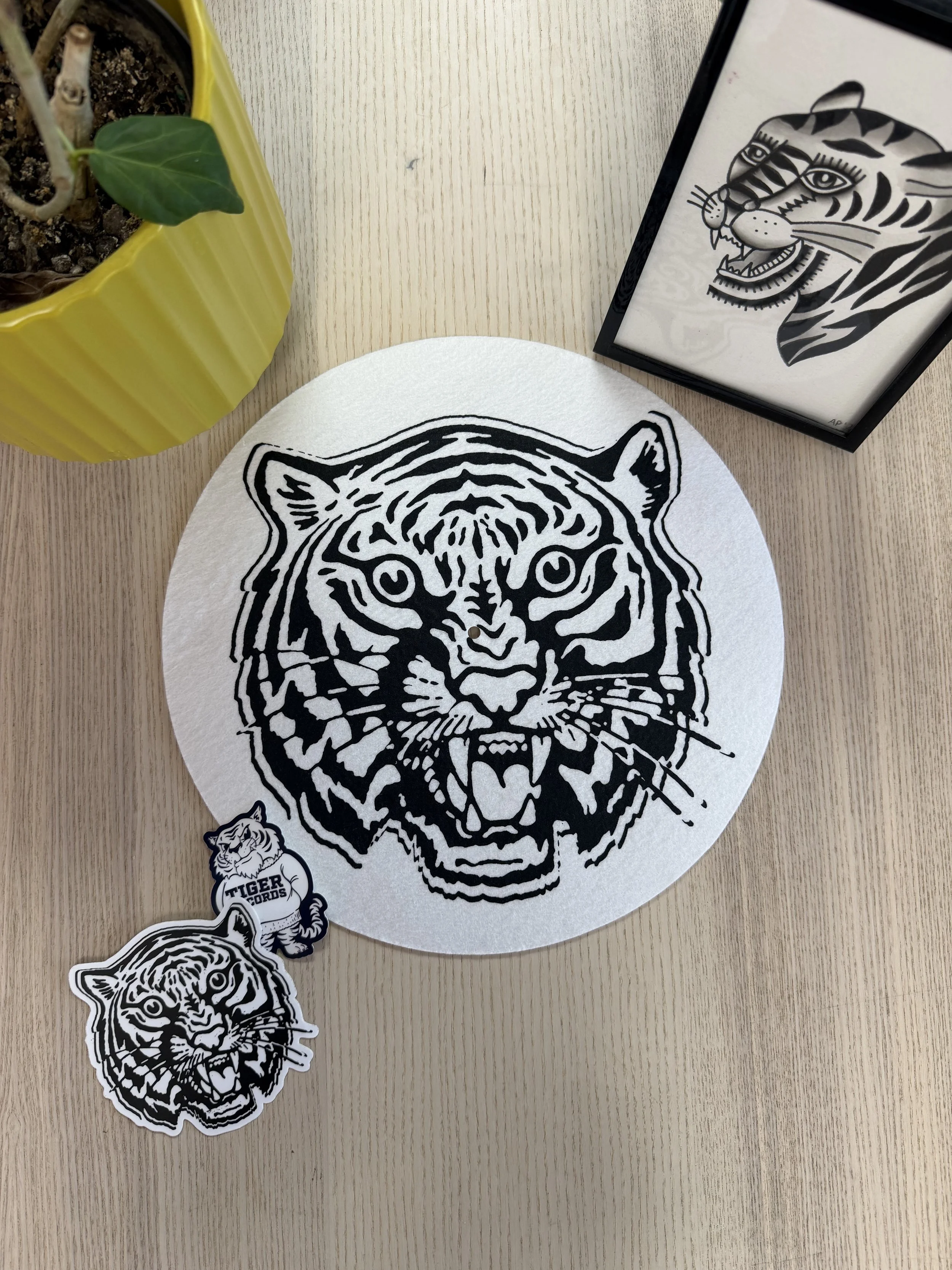 Tiger Records Slip Mat