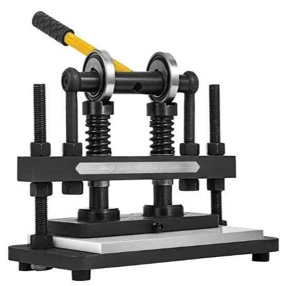  Arbor Press 2.0
 $950   
Arbor Press 2.0 Can press 50-100 cartridges at once. Once cartridges are filled in foam tray, align mouth pieces in foam tray for the fastest capping solution. 
Works with 1ml or 0.5ml  