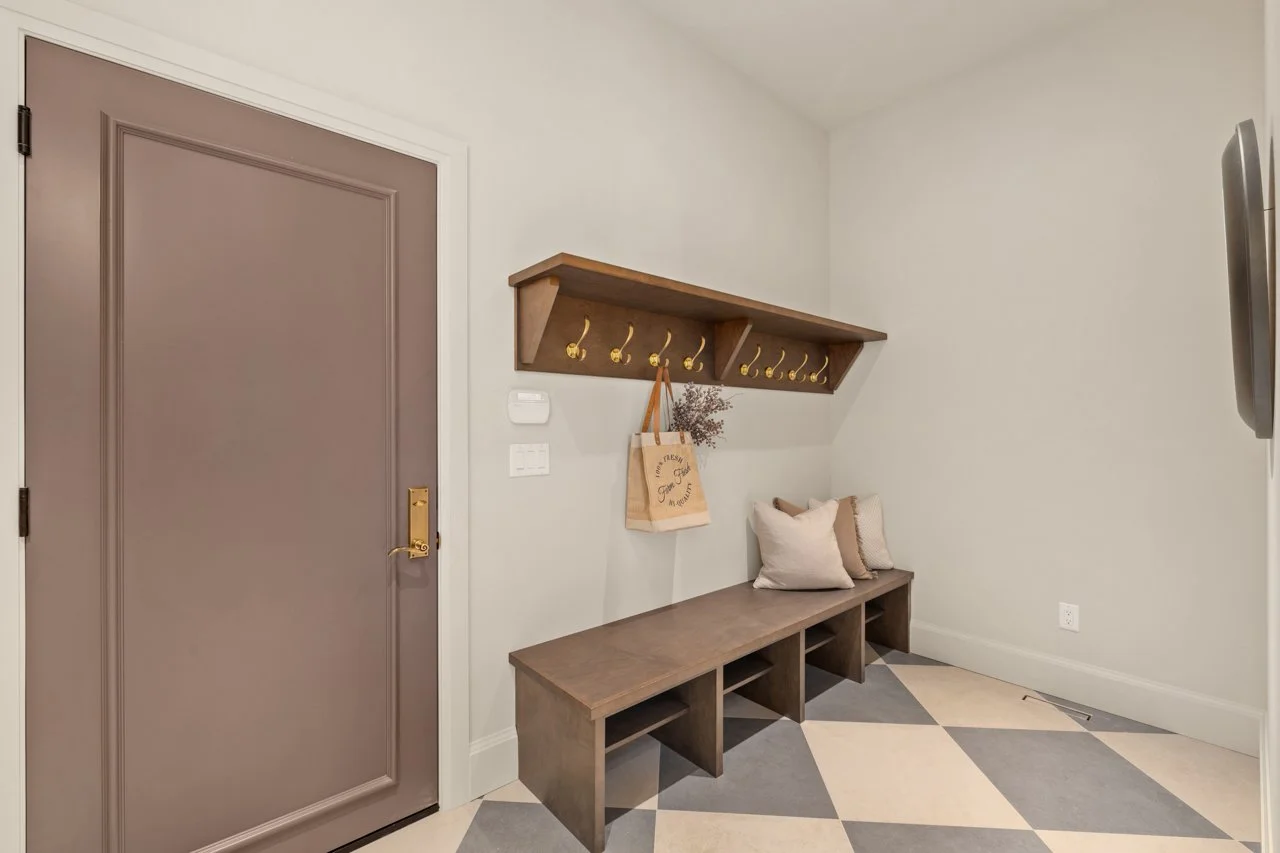 021_Staged-23490-Mary-Ave-MLS.jpg