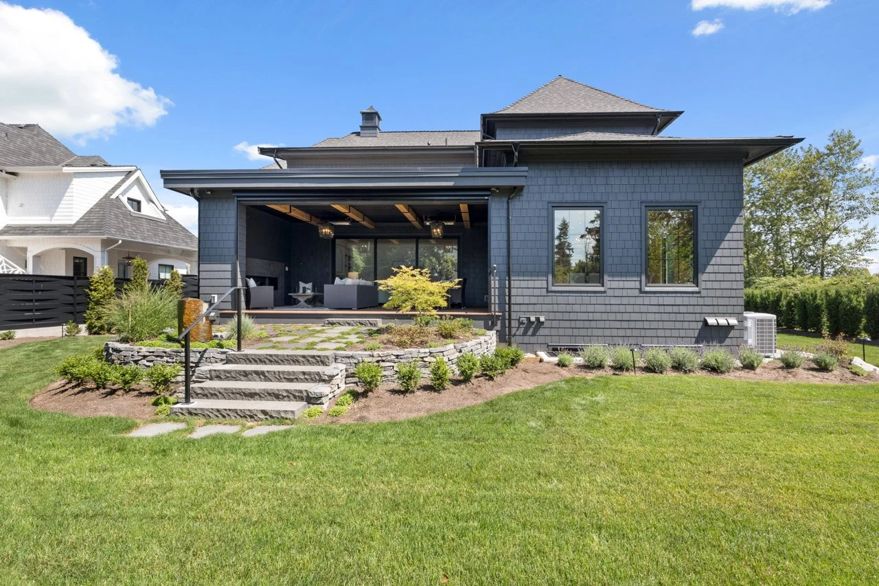 039_Staged-23490-Mary-Ave-MLS.jpg