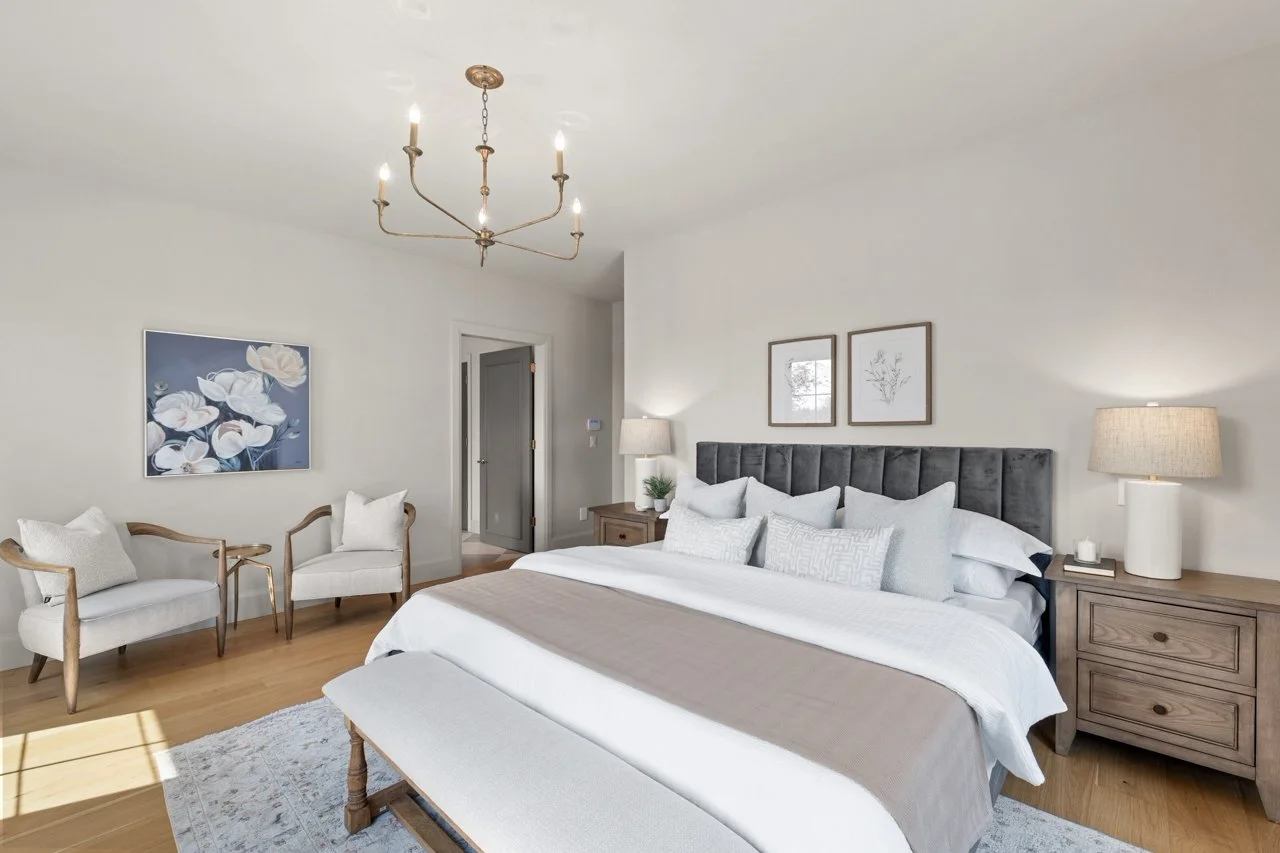 025_Staged-23490-Mary-Ave-MLS.jpg