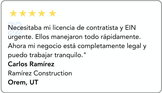 A section of a review with a five-star rating, in Spanish, praising quick license processing and legal status for a business, signed by Carlos Ramírez of Ramírez Construction in Orem, Utah.