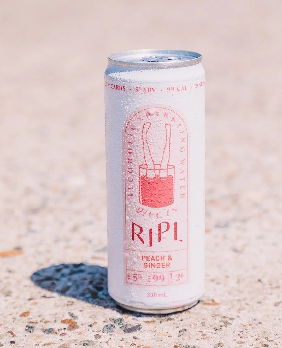 What are you diving into this Friday?⁠
⁠
⁠
#riplseltzer #divein #brookvale #WavesforWater #W4W #drinkwise #alcoholicsparklingwater #seltzer #hardseltzer
