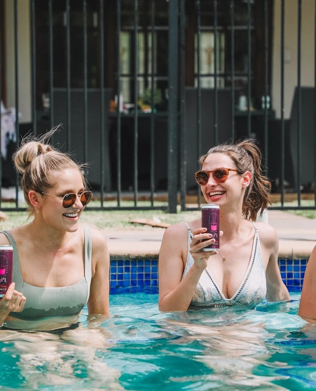 Cheers to the weekend 🥂⁠
⁠
⁠
#riplseltzer #divein #brookvale #WavesforWater #W4W #drinkwise #alcoholicsparklingwater #seltzer #hardseltzer