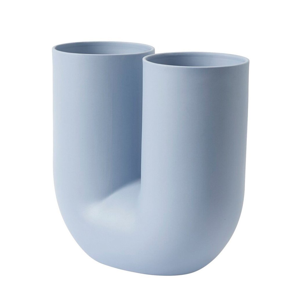 Kink-vase-light-blue-angle-Muuto copy 2.jpg