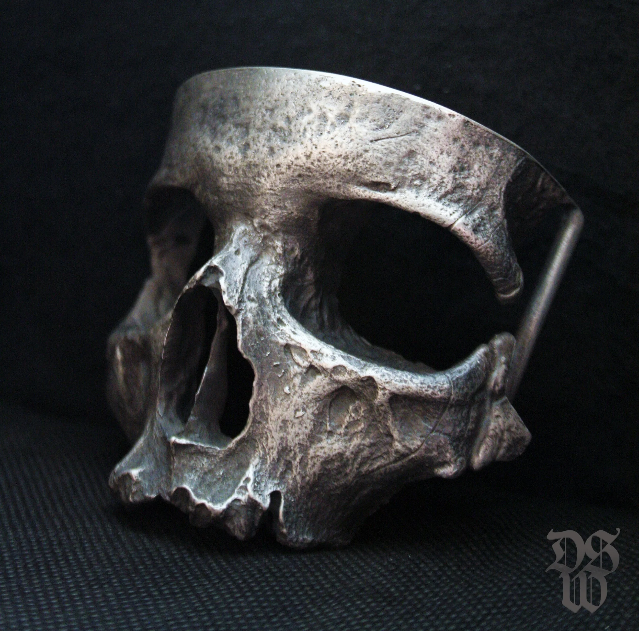 Ursula Skull Beltbuckle