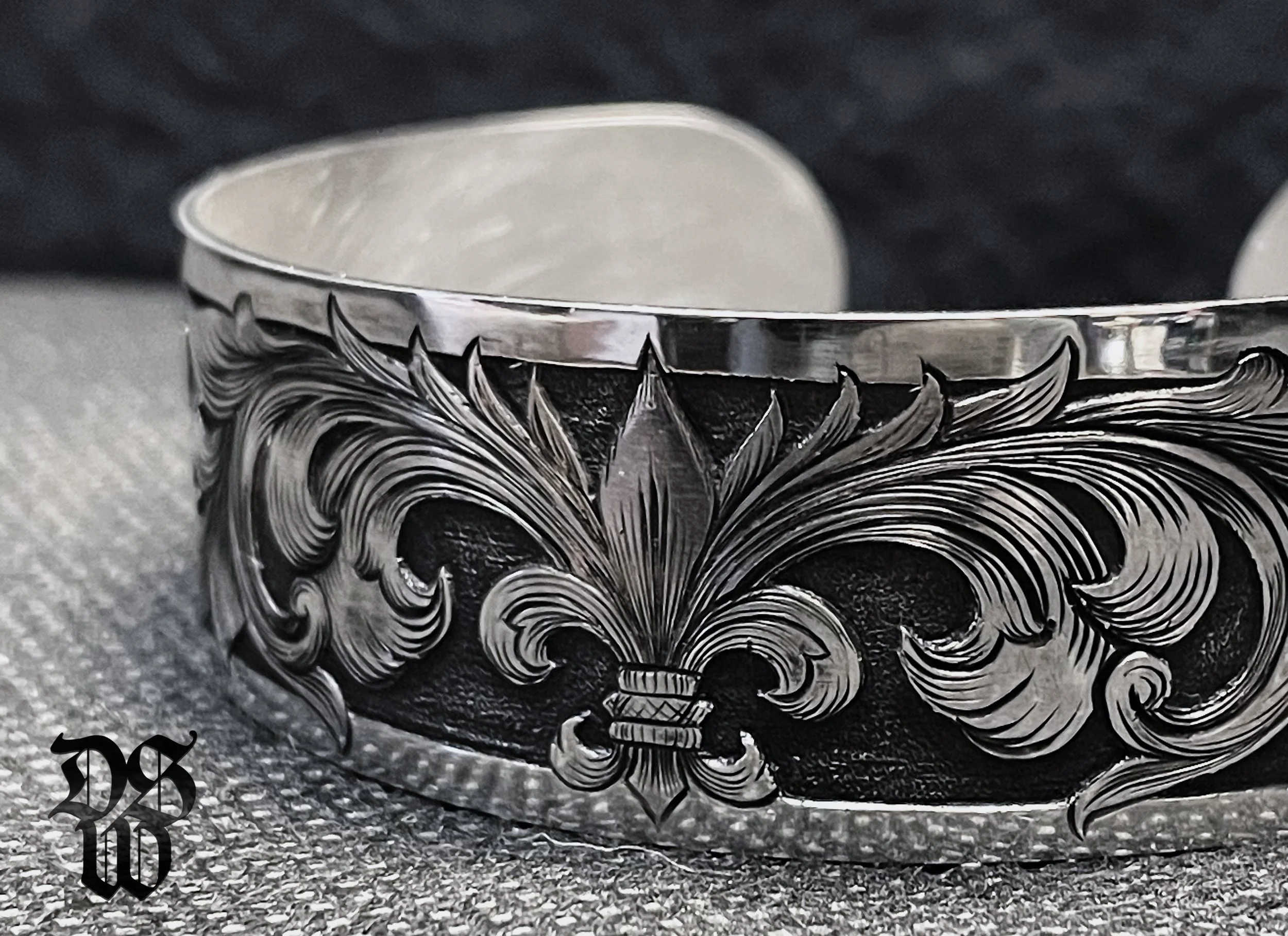 Handengraved Cuff Bracelet