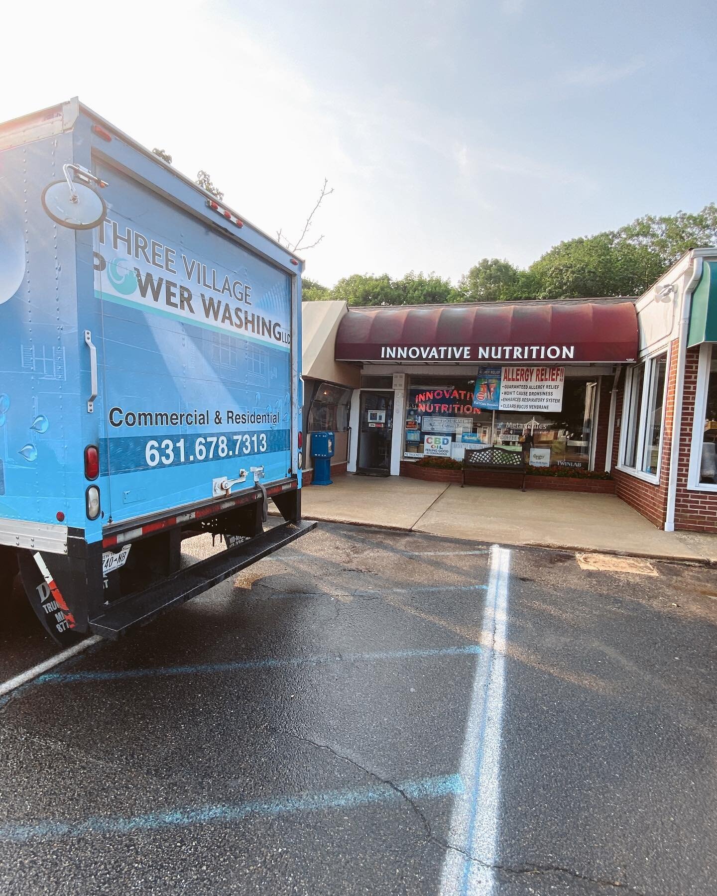 Today&rsquo;s commercial washing job at @_innovative_nutrition_ 💦 Contact us today to learn about our residential and commercial power washing services!