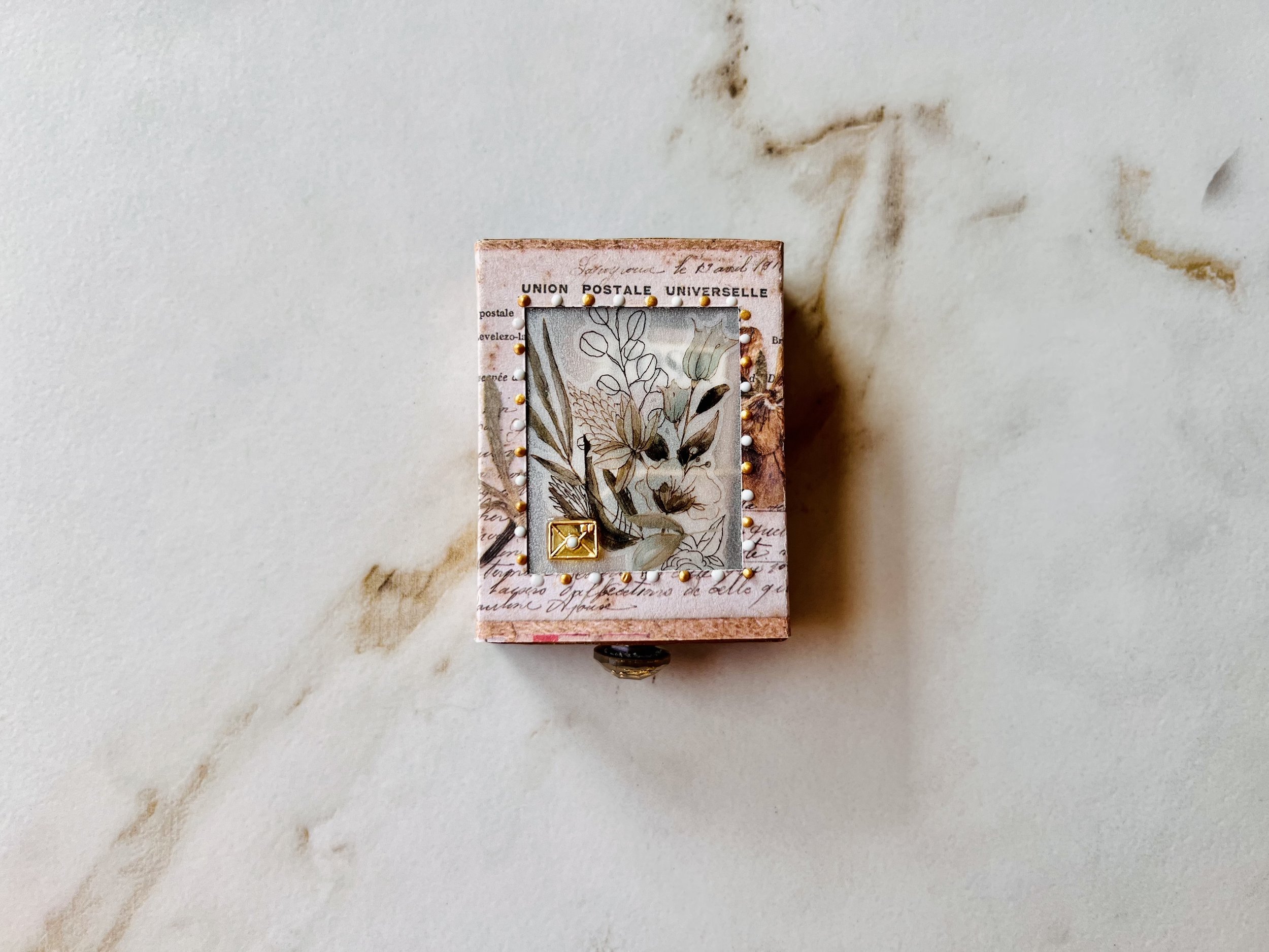 Mini Box