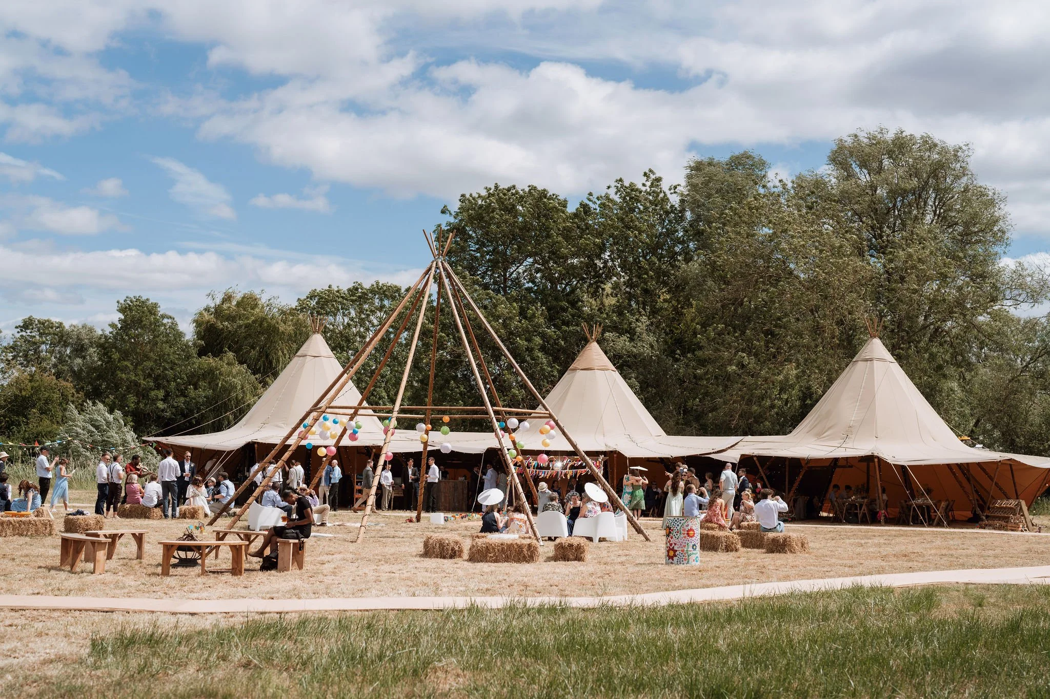 Wedding tipi hire hertfordshire.jpg