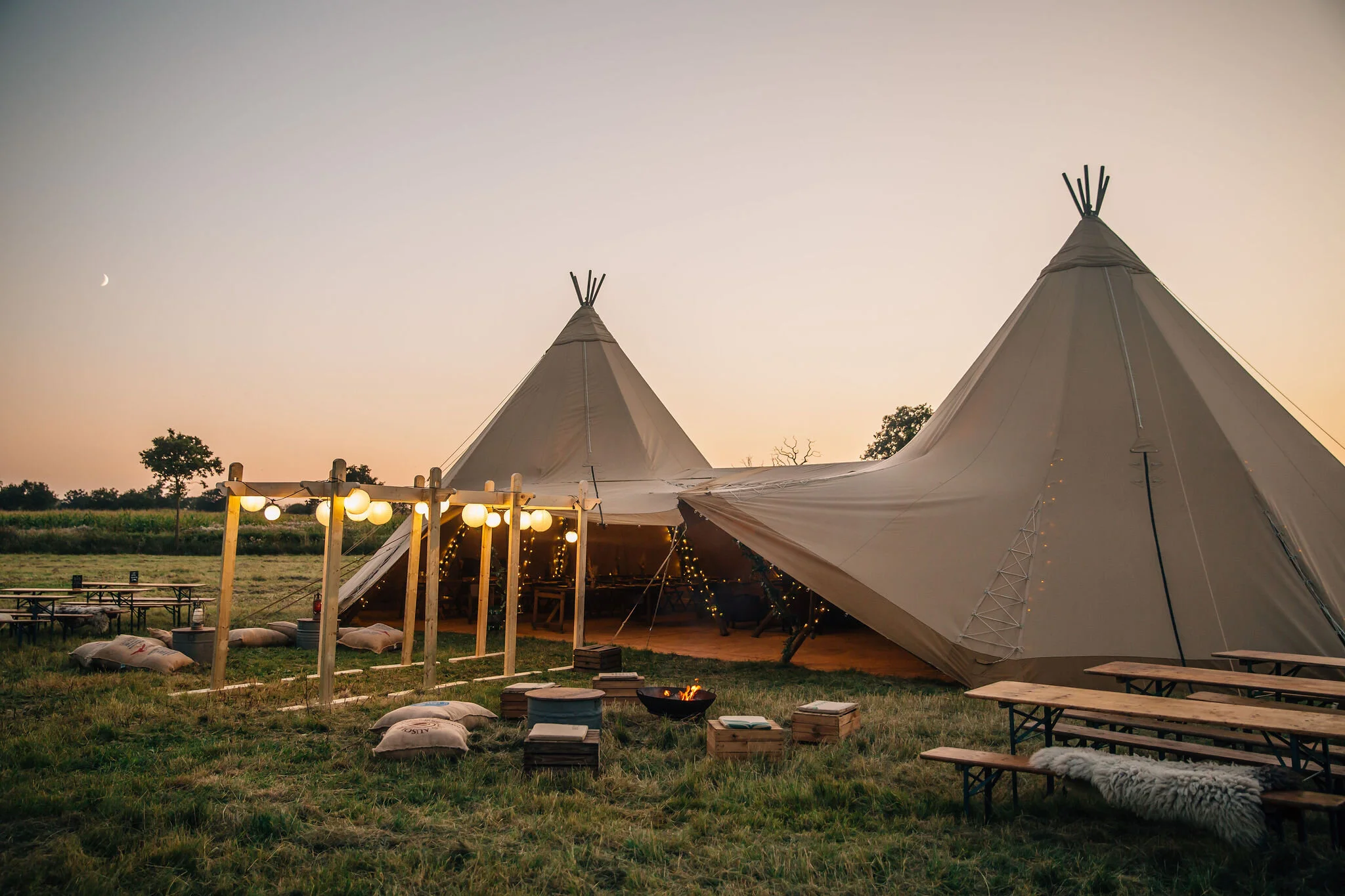 Outdoor Event Ideas | Styling Advice for Tipi Tents. We delivery and ...