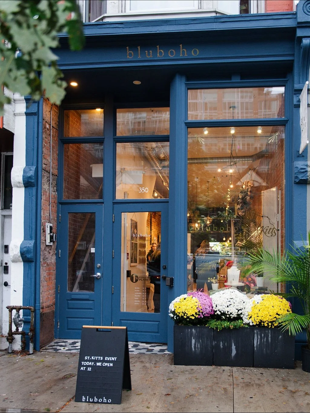 Wow, this was a BIG ONE! 😅 We are so proud and excited to finally unveil one of the coolest collabs we have worked on: @bluboho X @stkittstourism 💎🌴 &lsquo;safe travels, wild heart&rsquo; is the story of #stkitts expressed through fine jewelry - a