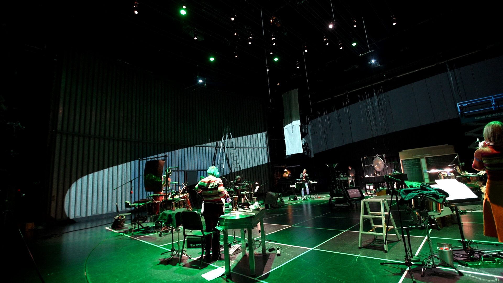 PHONIX16_MMusik_Environment20.jpg