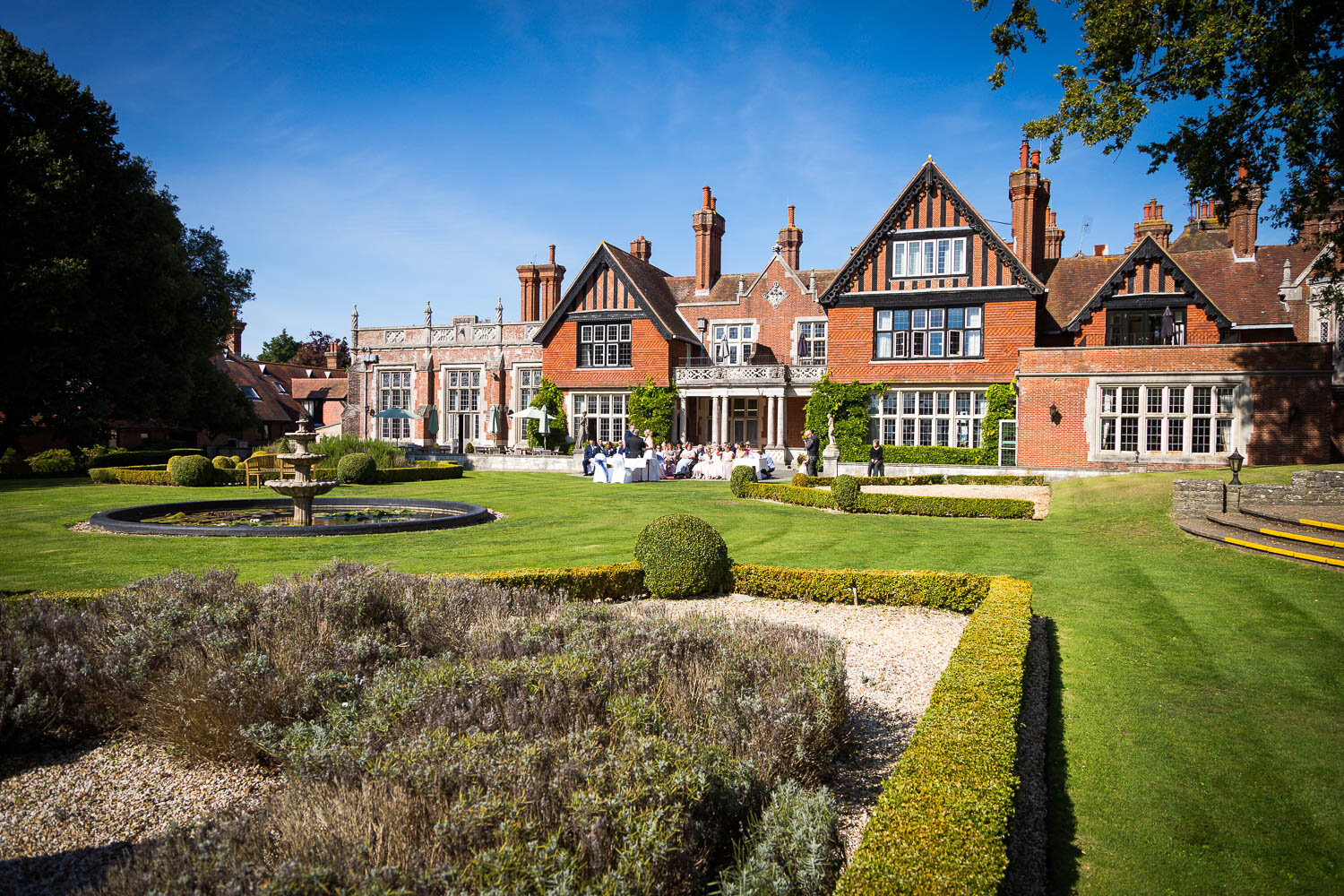 Kerry and Stephens wedding at Elmers Court Hotel & Resort
