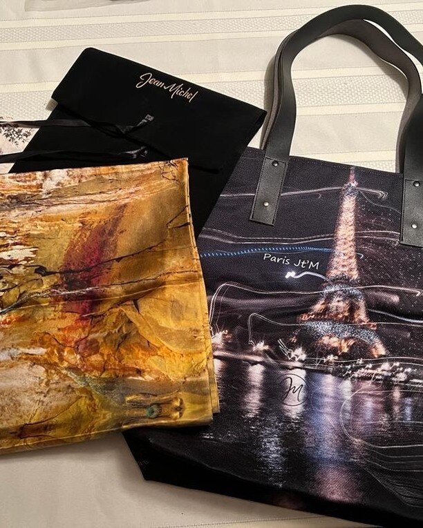 We received an order for our popular &lsquo;Ochre&rsquo; scarf 🧡and Canvas Tote Bag in &lsquo;Dancing With The Eiffel Tower&rsquo; 

With such a lovely combination, we wanted to share. 🤍

🎄With the holidays right around the corner, be sure to have