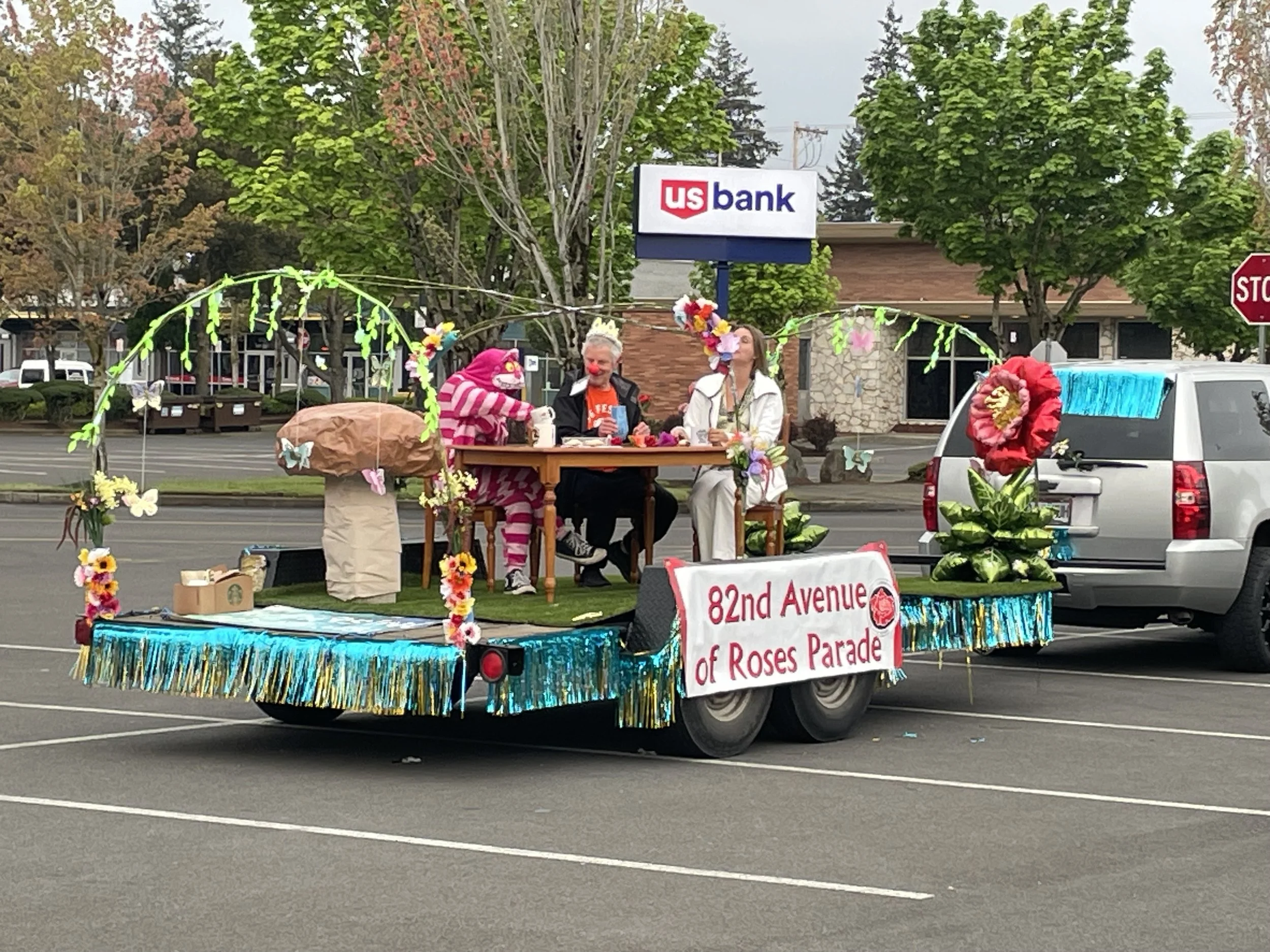 82nd Avenue of Roses Parade