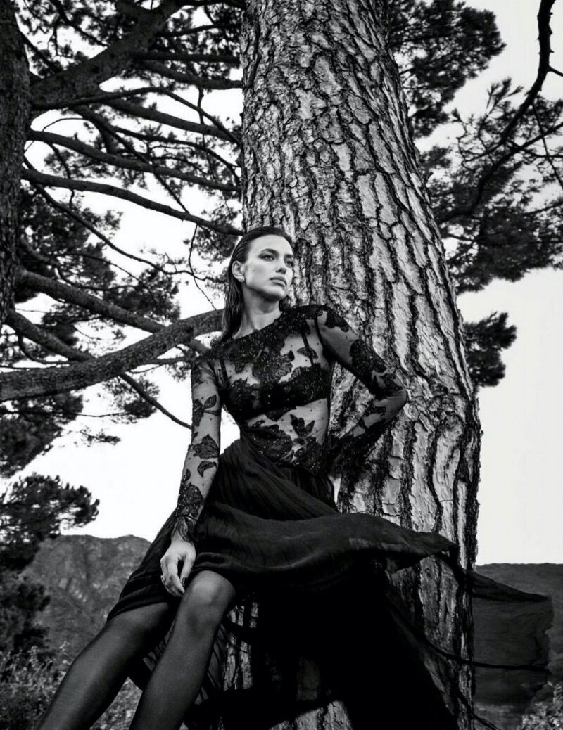 Irina-Shayk-Vogue-Germany-Cover-Photoshoot09.jpg