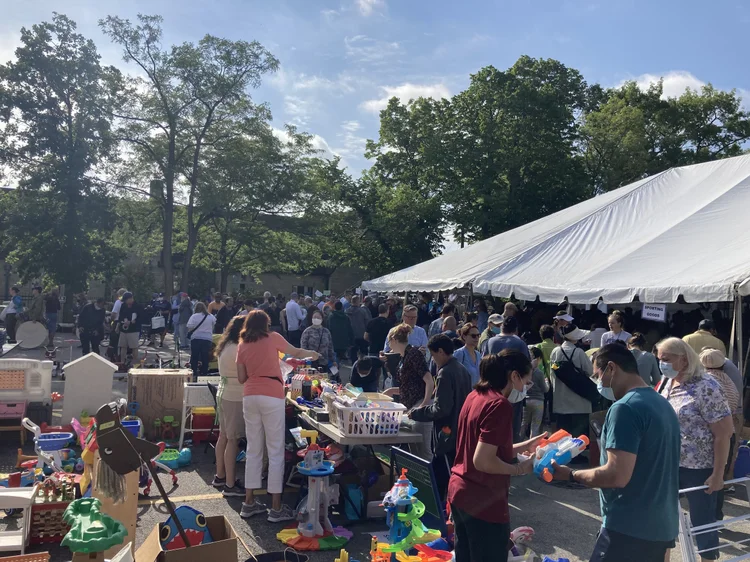 About Rummage — Christ Church Winnetka