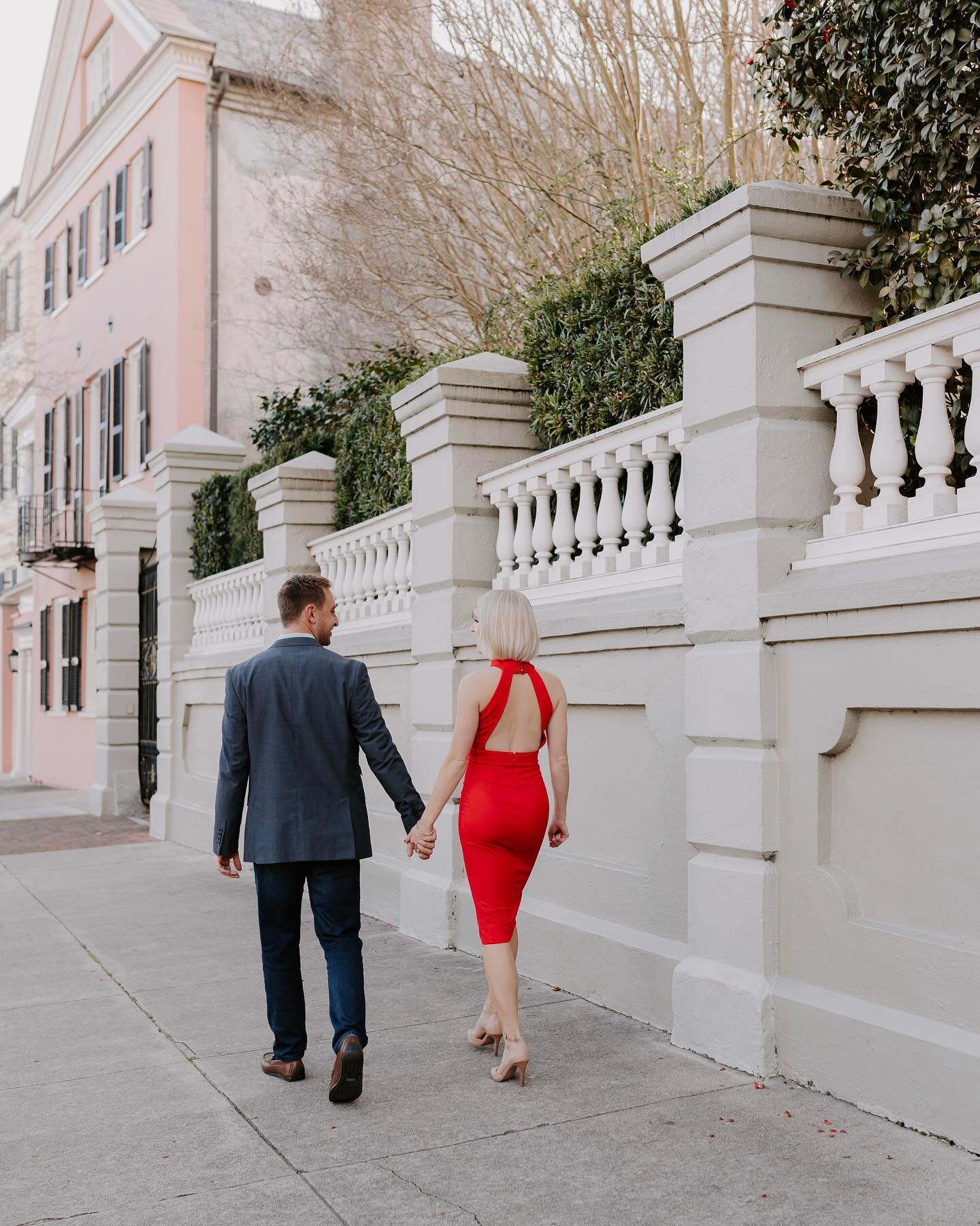 Hannah &amp; Brinson 

My first Charleston engagement session!!✨ so obsessed with this city and all the magic I&rsquo;m going to create here! Hannah, Brinson and I took on the downtown area a few weekends ago and I am blown away- how stunning are the