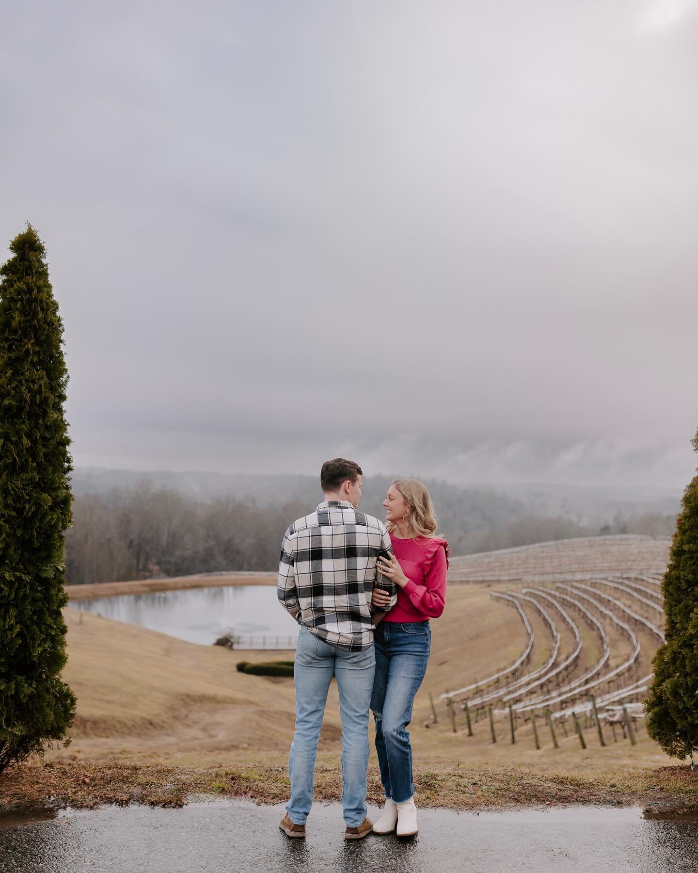 Mother Nature truly put my skills to work as I took on the rainiest of rainy days with Olivia &amp; Clayton at @montalucewinery ☔️