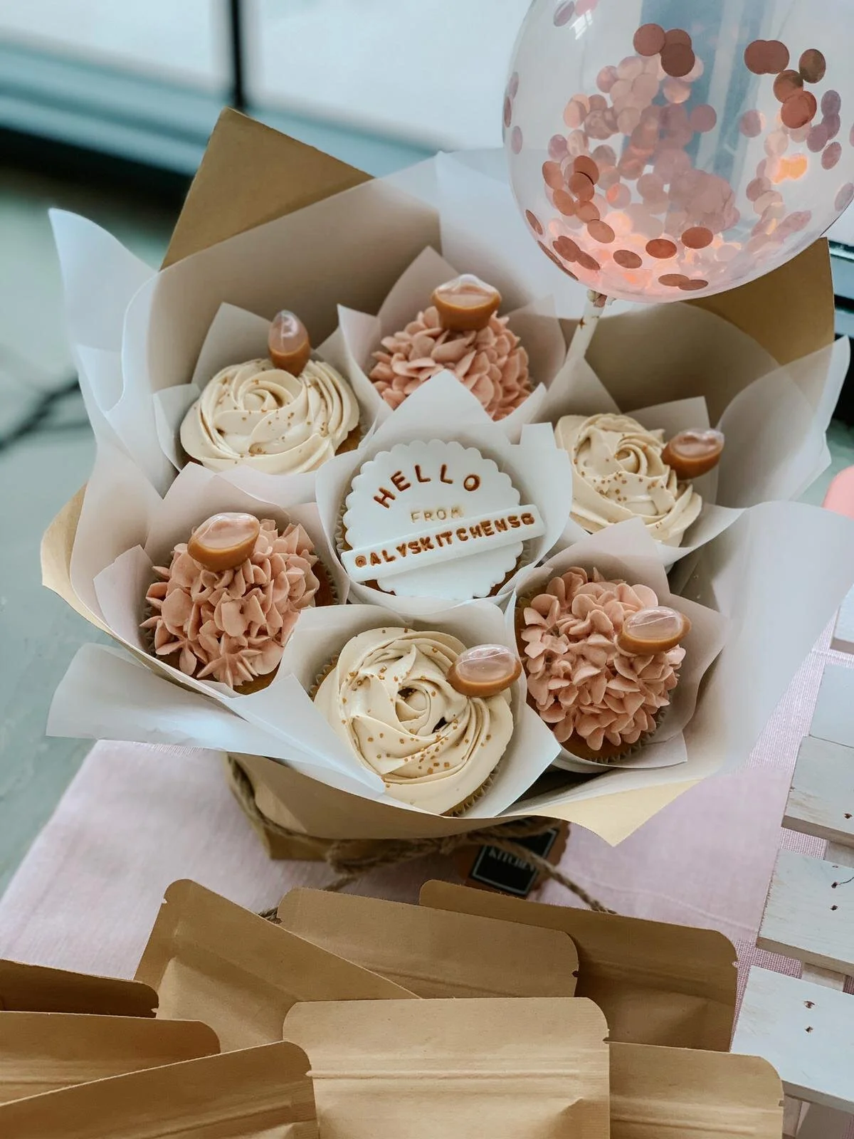 #alysbouqcake