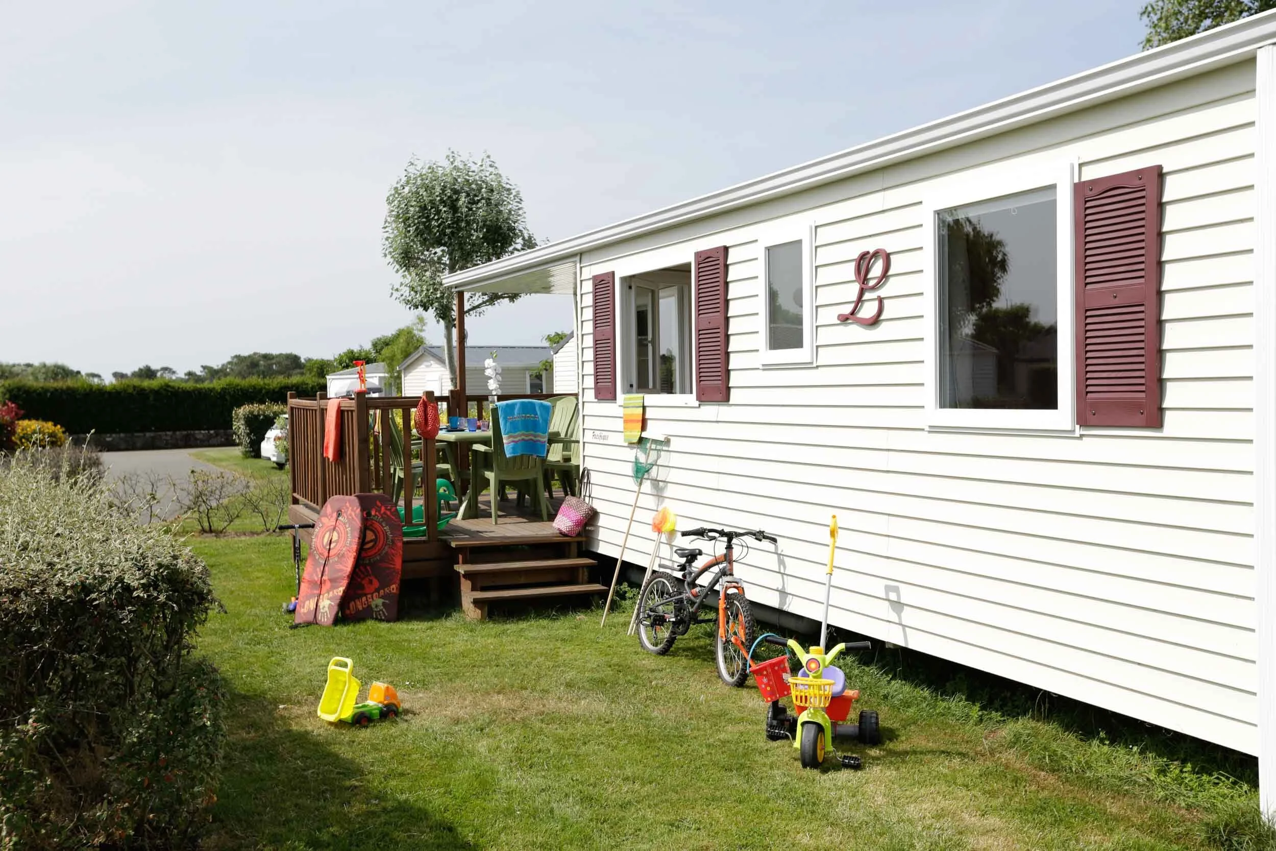 Location de Mobil-Home pour 6 personnes avec 3 chambres séparés à Carnac proche des plages et de la mer
