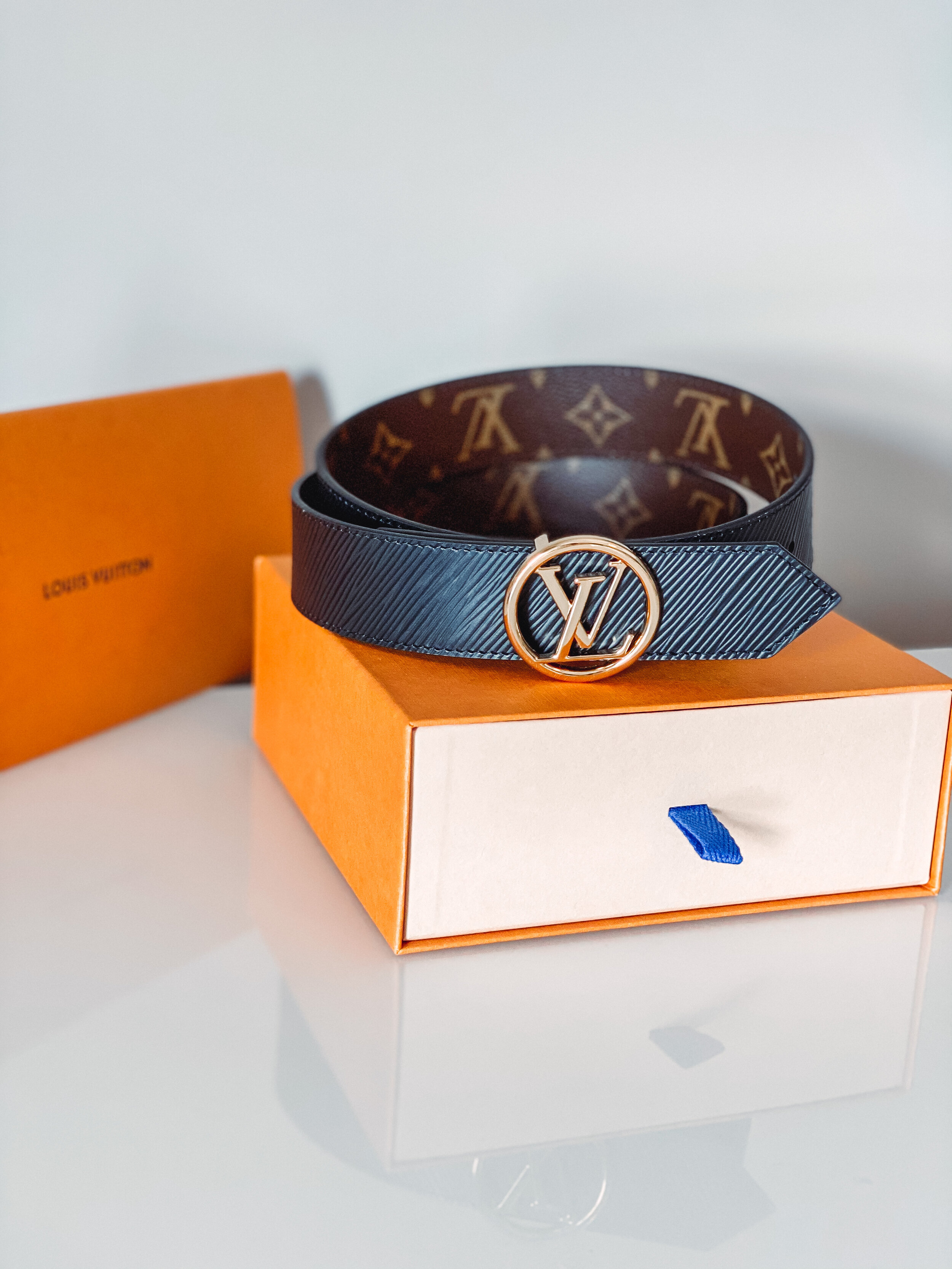 Unboxing Louis Vuitton Monogram style canvas belt with Gold Buckle 