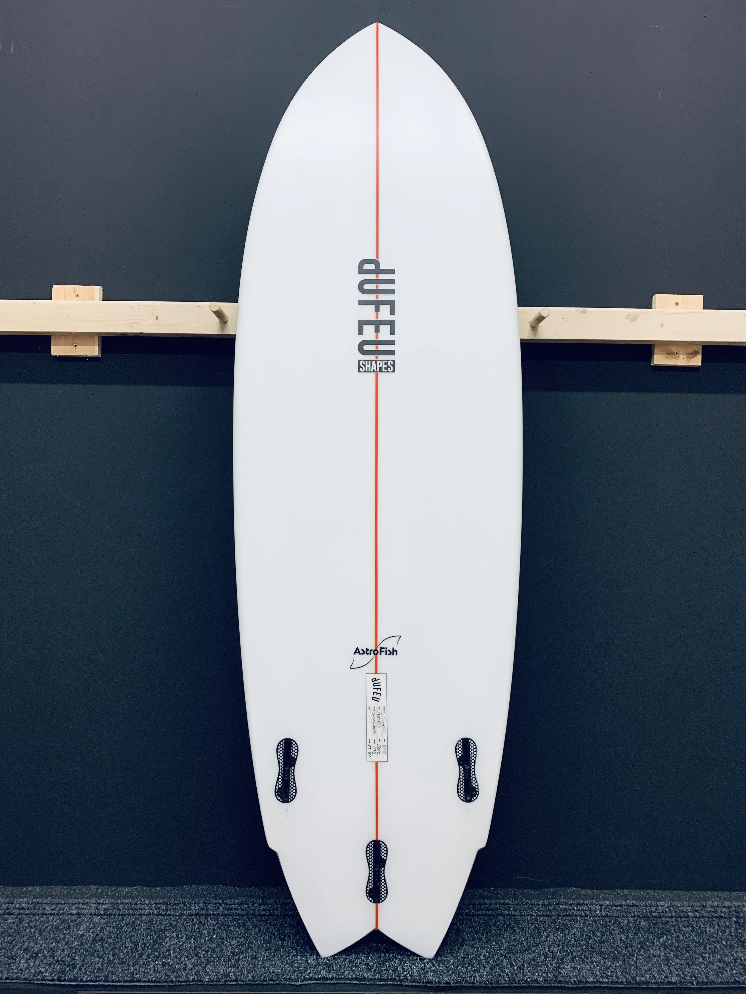 Astro 5’10 x 20 1/2 x 2 1/2 33.8L FCS2