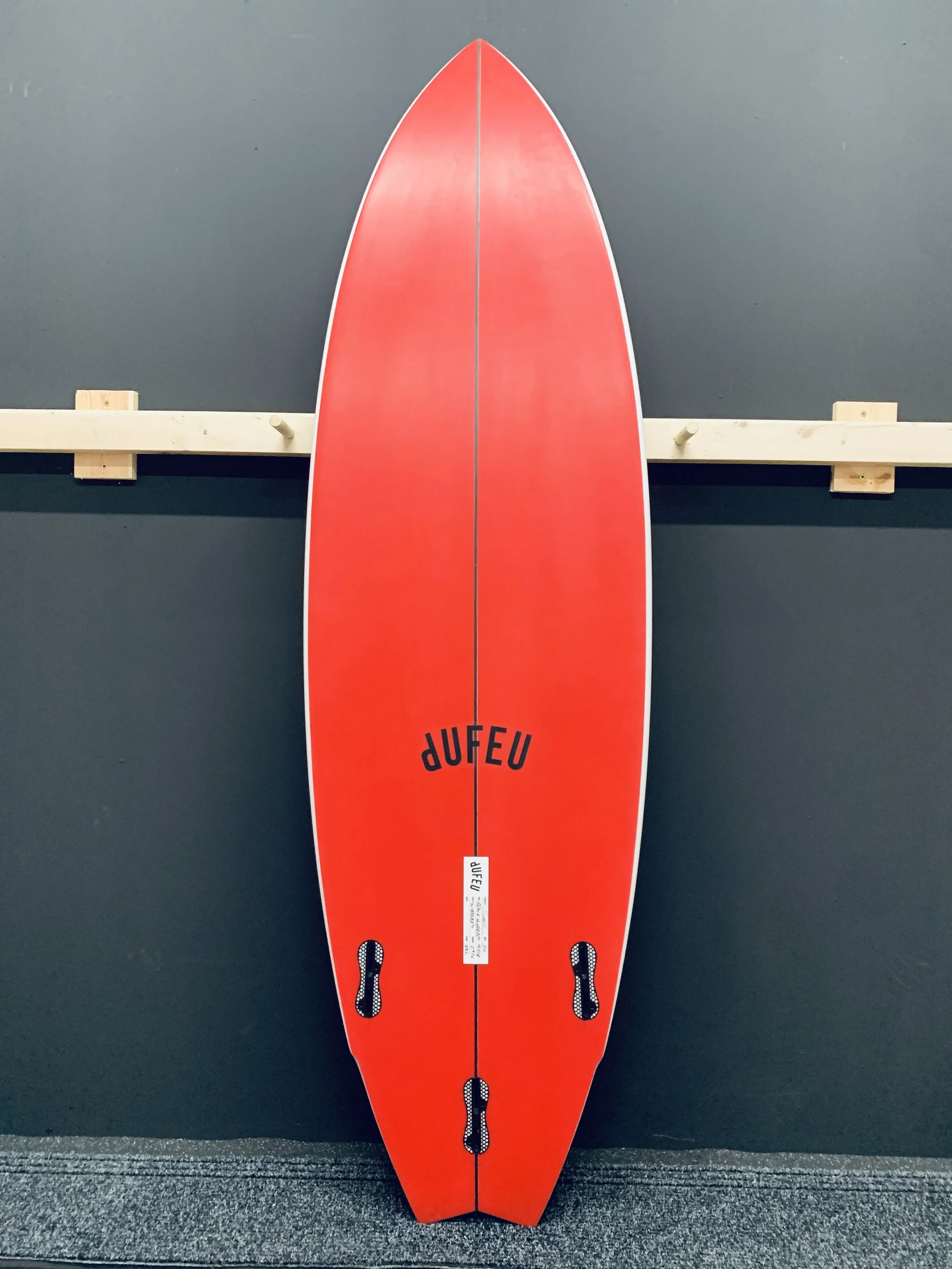 Redux  5'11 x 19 7/8 x 2 9/16 33L Trifin FCS2