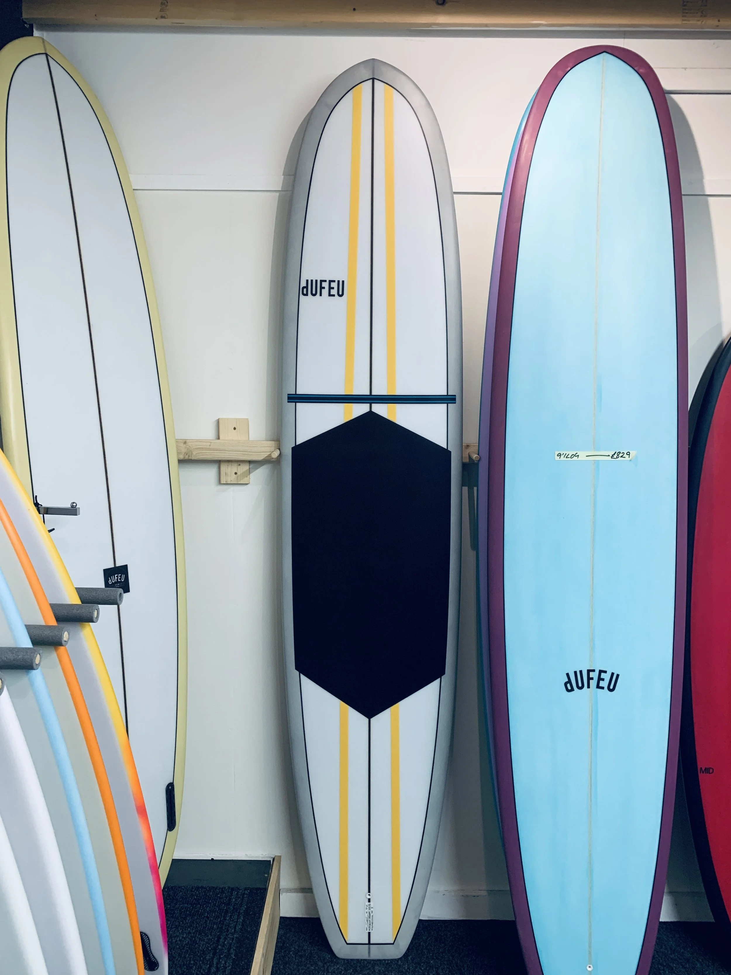 LONGBOARD 9'0 x 22 1/2 x 3 67L | Single Fin Box
