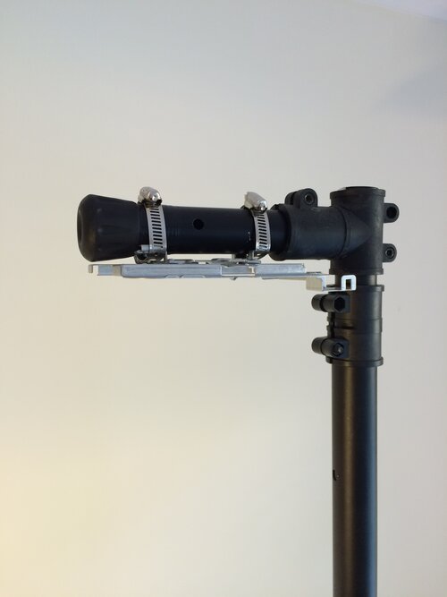 04-speaker-tripod-head.jpg