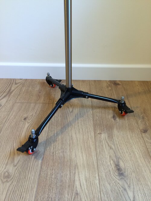 03-wheel-stand-base.jpg