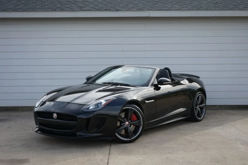 Jaguar F-Type V8 S 2015
Illsint kattedyr med lav kilometer og høy gledesfaktor!