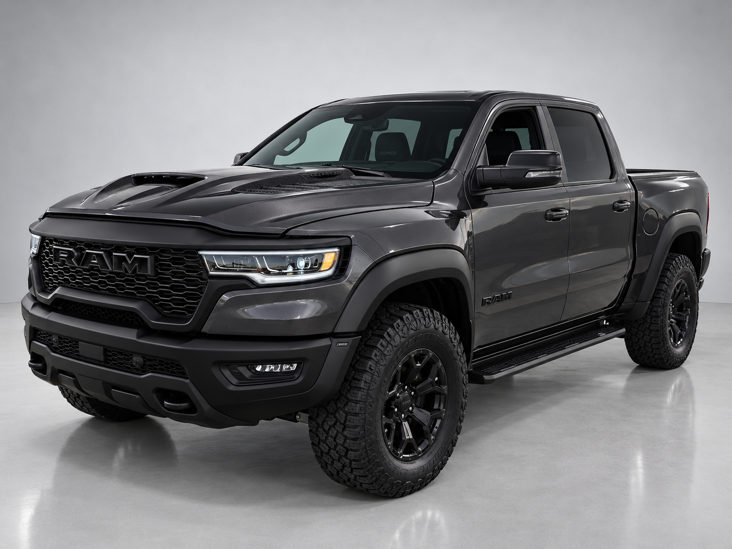 2025 RAM 1500 RHO Crew Cab Short Bed