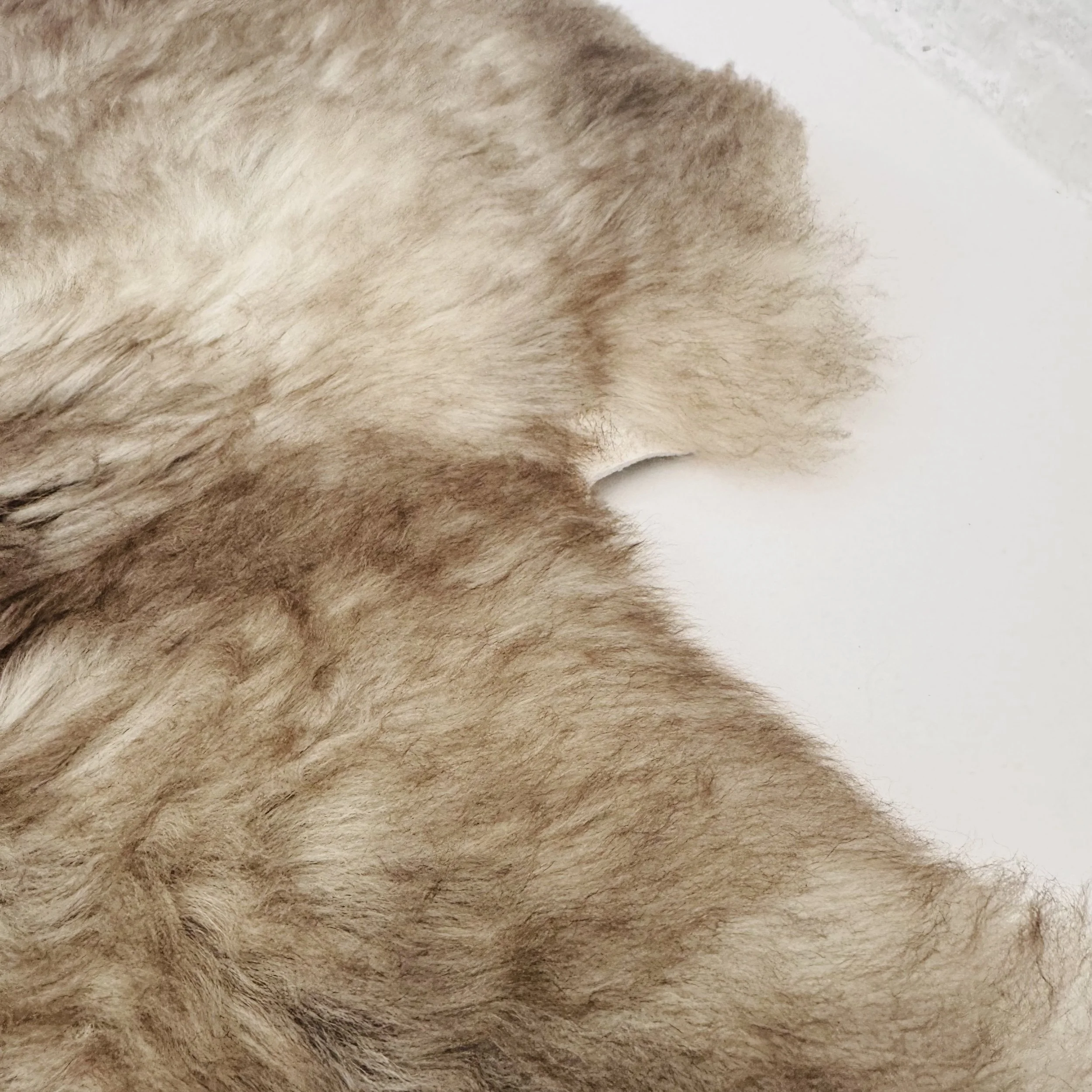 INSPIRED BY MIMI - duits zwartkop ras, superzachte volle wol XL bruin gevlekt