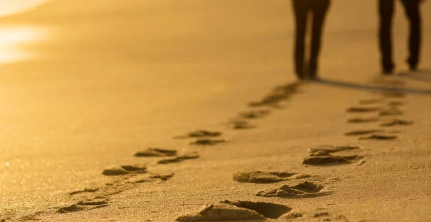 walking_sandloveblank.jpg
