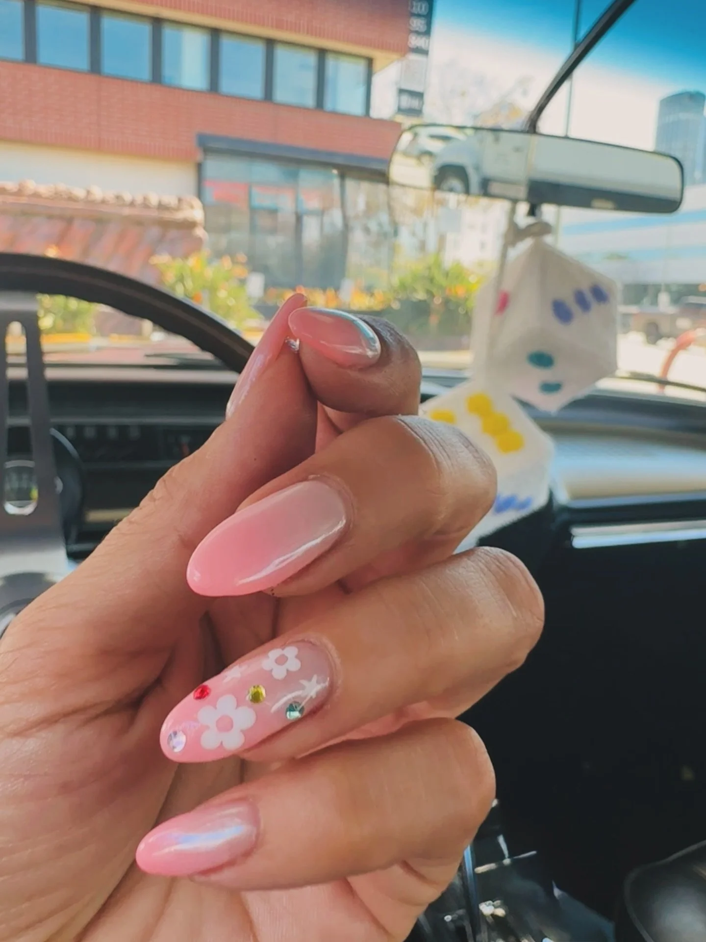 Ombre floral nails fit the season perfectly, by @erk_nailart 
Enjoying my Impala! 

#newmani #floral #nails #nailsnailsnails
