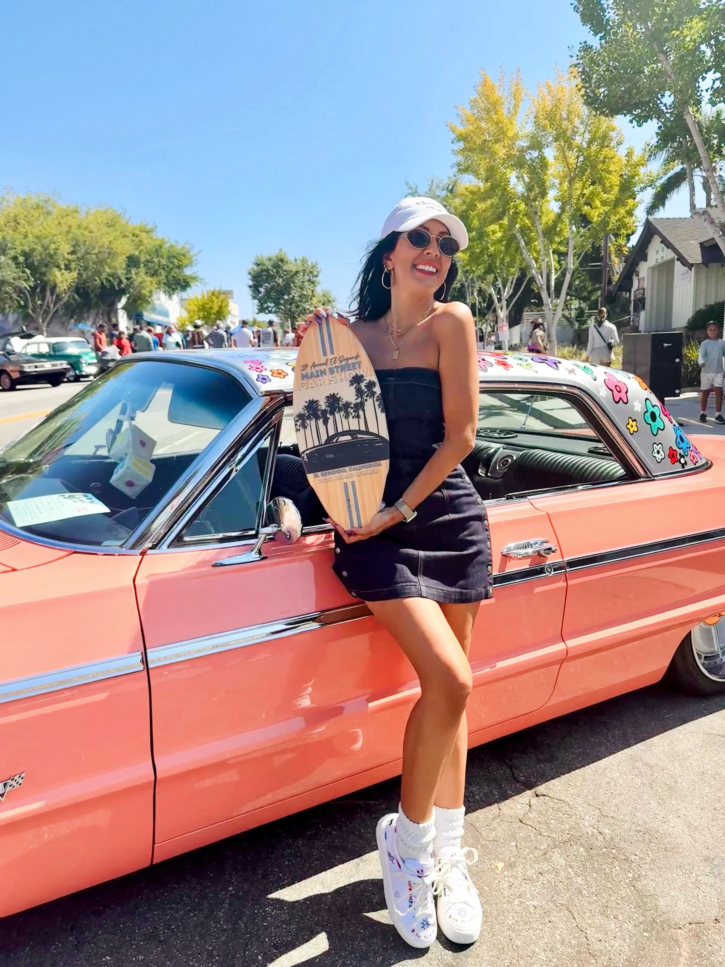 Do you wanna own this award-winning Impala? 
Check out the live auction on @bringatrailer 

#herdriveinstyle #1964impalass #impala