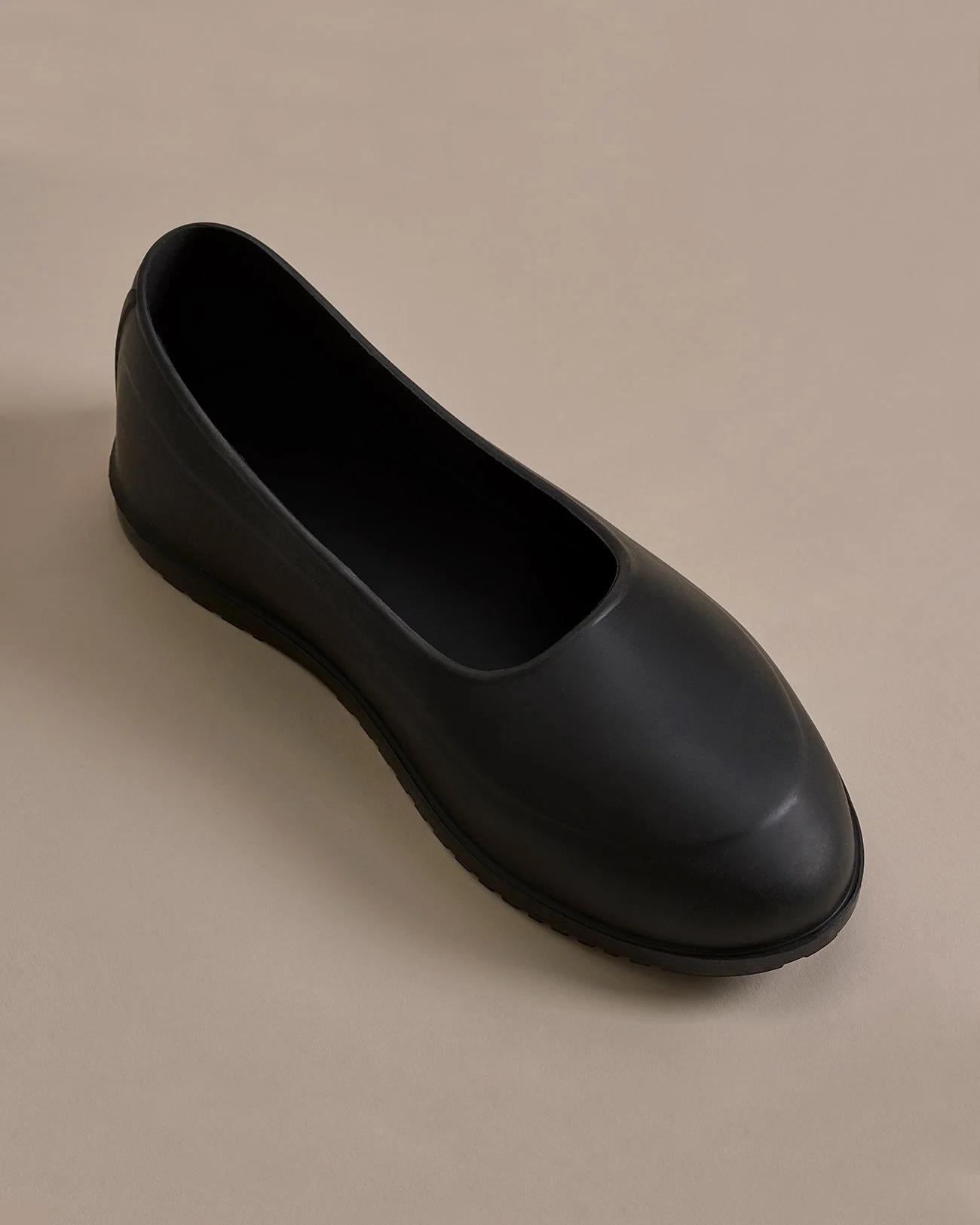 voylok_blk_overshoe_6.jpg