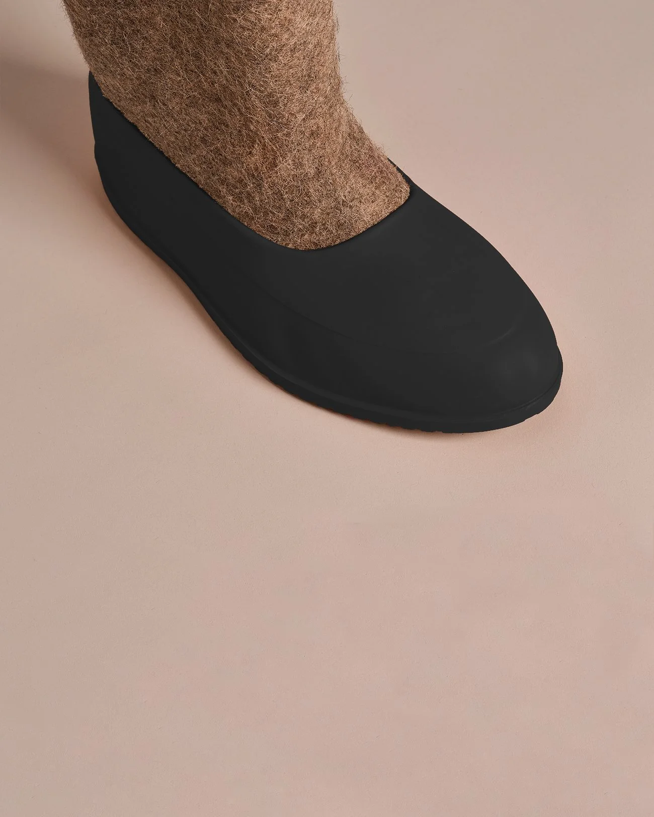 voylok_volga_classic_black_overshoe_4.jpg