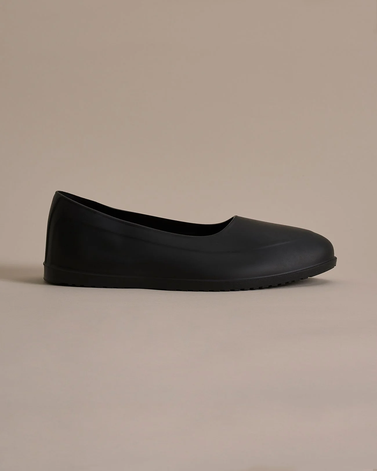 voylok_blk_overshoe_3.jpg