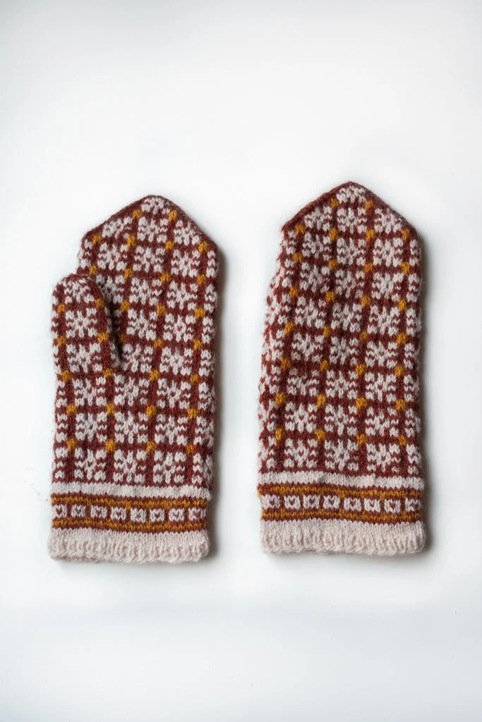 Handknit_Mittens-08.jpg