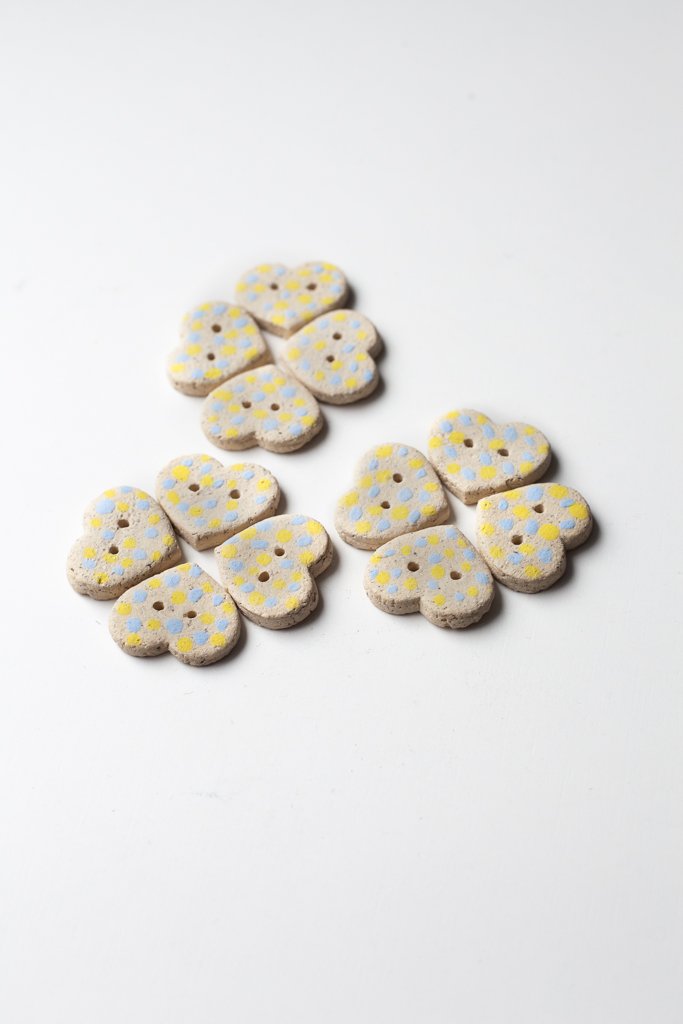 sm_handa-helen-levi-buttons-19.jpg