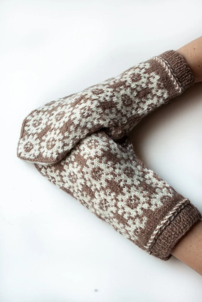 Handknit_Mittens-14.jpg